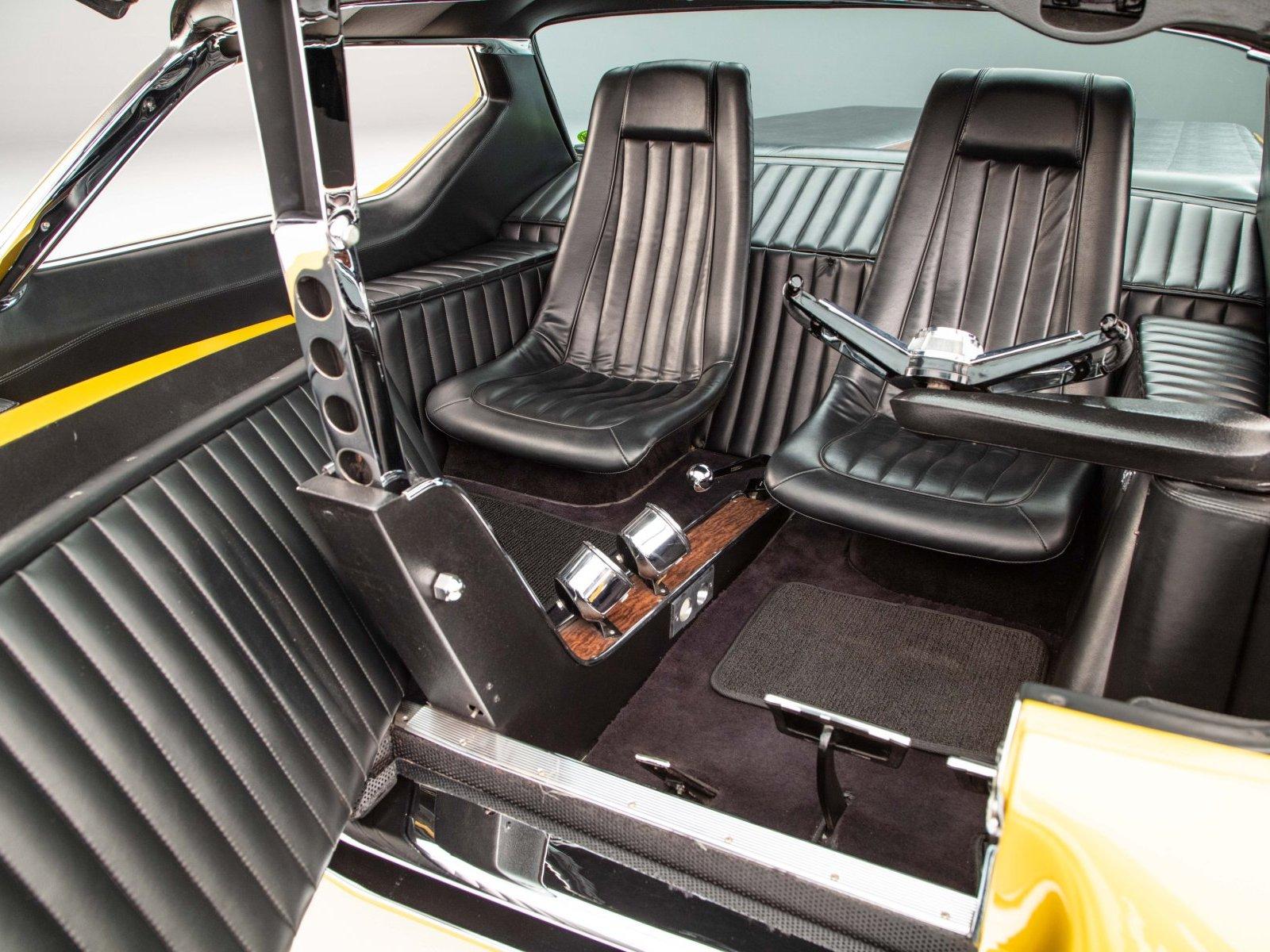 Vehicle interior-524