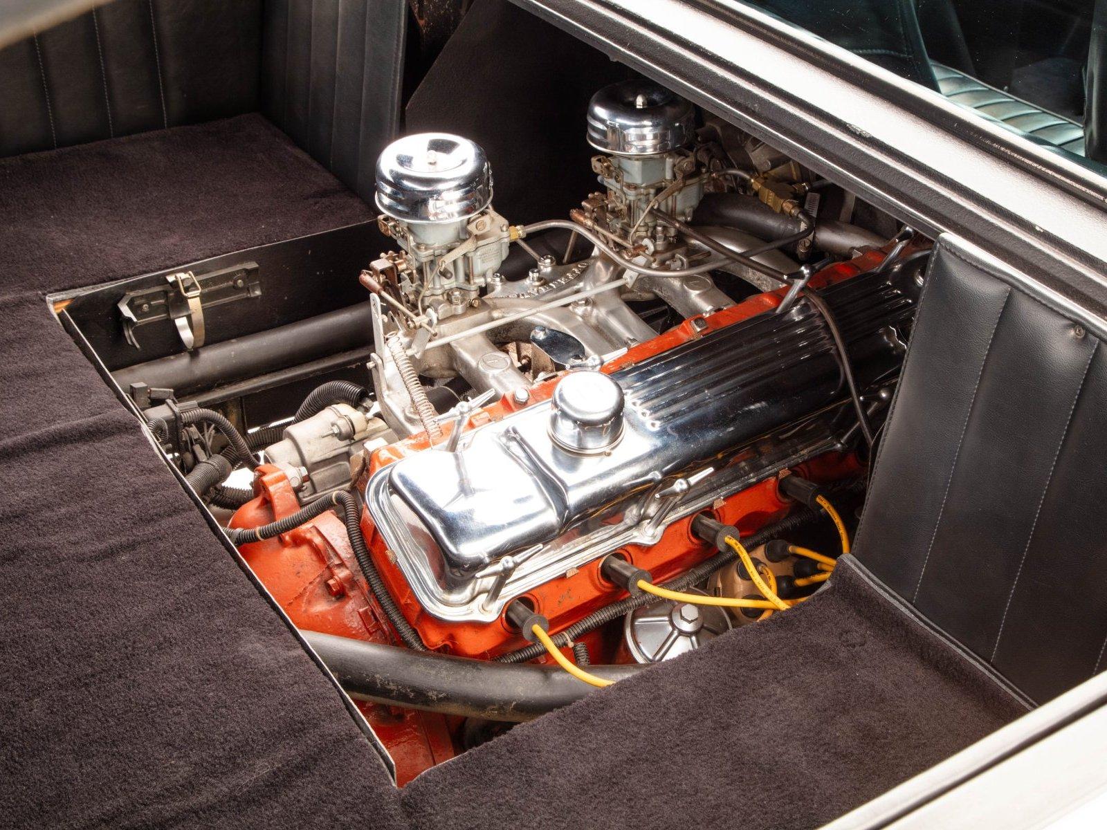 Engine compartment-525